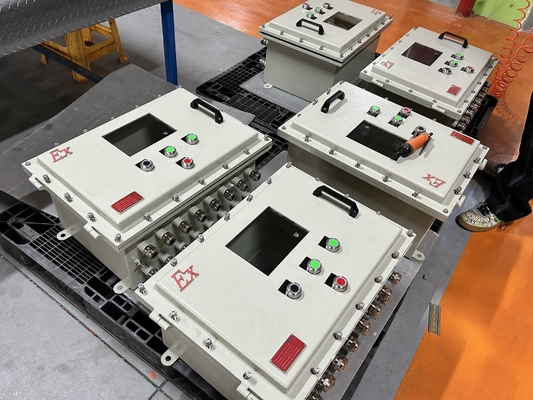 ATEX/IECEx সার্টিফাইড বিস্ফোরণ-প্রমাণ বিতরণ প্যানেল। 220V/380V পাম্প স্টার্টার, IP65 রেট