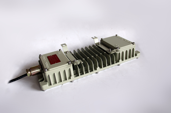 80W পাওয়ার এবং CCT 3000/4000/5000/5700K সহ ফ্ল্যাঞ্জেল মাউন্টিং বিস্ফোরণ-প্রমাণ ফ্লুরোসেন্ট লাইট