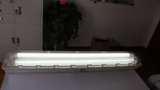 Industrial Explosion Proof Fluorescent LED Light Fixture for Hazardous Areas