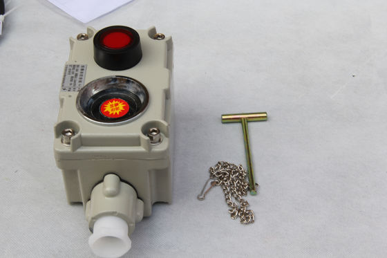 অ্যালুমিনিয়াম খাদ Ex d e IIC বিস্ফোরণ প্রতিরোধী IP66 নিয়ন্ত্রণ প্যানেল 225A শিল্পের জন্য বিস্ফোরণ প্রতিরোধী বক্স