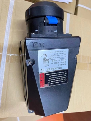 16A 32A 63A জিআরপি বিস্ফোরণ-প্রমাণ পাওয়ার সকেট 220VAC অ্যান্টি-কোরোসিওন 4 পিন
