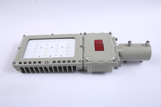 130lm/W 100w বিস্ফোরণ প্রতিরোধী বন্যা লাইট Atex