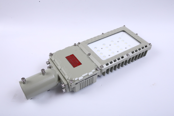 130lm/W 100w বিস্ফোরণ প্রতিরোধী বন্যা লাইট Atex