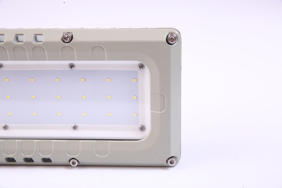 220 ভোল্ট 100lm/W 80W বিস্ফোরণ প্রতিরোধী ফ্লুরোসেন্ট লাইট