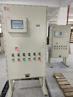 ATEX অ্যান্টি-ইউভি 225A বিস্ফোরণ-প্রমাণ নিয়ন্ত্রণ প্যানেল সম্পূর্ণ সিলড ডাব্লুএফ 2 মরুভূমি তেলক্ষেত্র খনির সাইটের জন্য