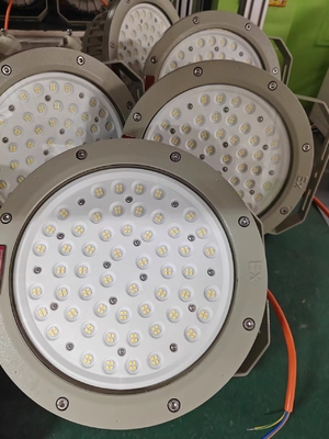 তেল/গ্যাস পেট্রোকেমিক্যাল শিল্পের জন্য 100W/200W বে এলইডি আলোকসজ্জা আইপি 66