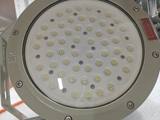 100W / 200W বিস্ফোরণ-প্রমাণ LED উচ্চ বে ফ্ল্যাঞ্জ মাউন্ট WF2 প্রয়োজন শিল্পের জন্য