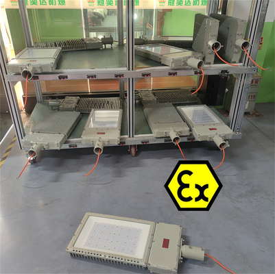 RoHS সার্টিফাইড বিস্ফোরণ-প্রমাণ LED ফ্লাডলাইট স্ট্রিট লাইট IP66 জলরোধী জন্য তেল গ্যাস রাসায়নিক বিপজ্জনক অঞ্চল CRI Ra≥80