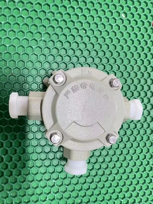 G1/2 OEM সার্ভার এবং কাস্টম সেটিংসের জন্য ক্যাবল এন্ট্রি বিস্ফোরণ প্রতিরোধী জংশন বক্স