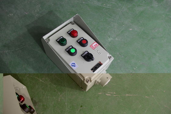 ATEX কাস্ট অ্যালামিনিয়াম/স্টেইনলেস স্টীল 10A বিস্ফোরণ প্রতিরোধক নিয়ন্ত্রণ স্টেশন WF2