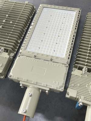 রাস্তার আলো পেইন্ট বুথ বিস্ফোরণ প্রমাণ এলইডি ফিক্সচার – ক্লাস ১ বিভাগ ১, ৫০W থেকে ২৫০W, বিপদজনক স্থান রেটেড