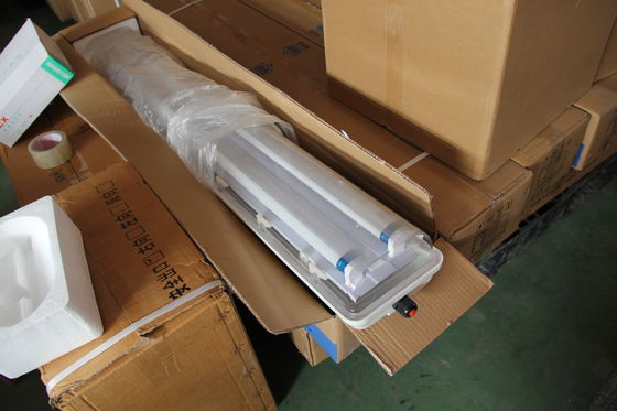 ATEX 1200mm 600mm বিস্ফোরণ-প্রমাণ টিউব বিদ্যুৎ উৎপাদনের জন্য ফ্লুরোসেন্ট লাইট