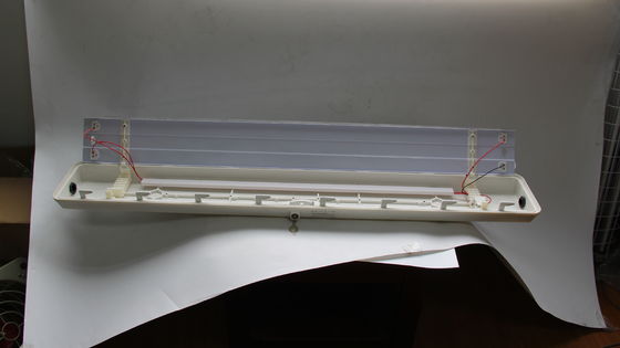 বিওয়াইএস সিরিজের বিস্ফোরণ প্রতিরোধী লিনিয়ার লাইট ট্রিপল সার্টিফিকেশন সহ ATEX/IECEx/CNEX অনুমোদিত বিপজ্জনক এলাকা এলইডি ফিক্সচার, আইপি 66 রেট, 5 বছরের ওয়ারেন্টি, কাস্টমাইজযোগ্য ওয়াট এবং আকার