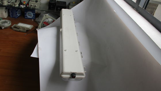 বিওয়াইএস সিরিজের বিস্ফোরণ প্রতিরোধী লিনিয়ার লাইট ট্রিপল সার্টিফিকেশন সহ ATEX/IECEx/CNEX অনুমোদিত বিপজ্জনক এলাকা এলইডি ফিক্সচার, আইপি 66 রেট, 5 বছরের ওয়ারেন্টি, কাস্টমাইজযোগ্য ওয়াট এবং আকার