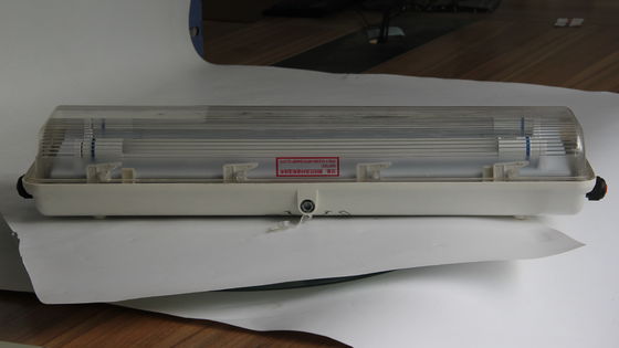 বিপজ্জনক অঞ্চলের জন্য তেল ও গ্যাস রাসায়নিক উদ্ভিদ খনির সামুদ্রিক সুবিধা বিস্ফোরণ প্রতিরোধী রৈখিক এলইডি আলো শিল্প গ্রেড আইপি 66 আলো শক্তি-কার্যকর নকশা হ্রাস করে টেকসই 0.6/1.2m ATEX/IECEx/CNEX