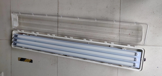 টেকসই 0.6m/1.2m ATEX/IECEx/CNEX বিস্ফোরণ প্রমাণ লিনিয়ার LED লাইট শিল্প গ্রেড IP66 আলো বিপজ্জনক এলাকার জন্য তেল ও গ্যাস রাসায়নিক প্ল্যান্ট খনি মেরিন সুবিধা শক্তি-সাশ্রয়ী ডিজাইন কমায়