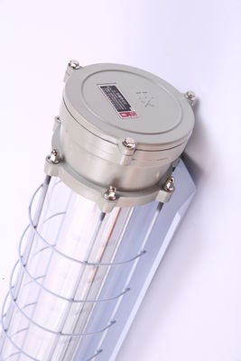 ATEX বিস্ফোরণ প্রমাণ LED লিনিয়ার লাইট ফিক্সচার 100lm/w IP66 ভেজা পরিবেশের জন্য জোন 21 এবং 22 ক্ষয় প্রতিরোধী Ex Db Eb IIC T6 Gb, Ex Tb IIIC T80°C Db টেকসই