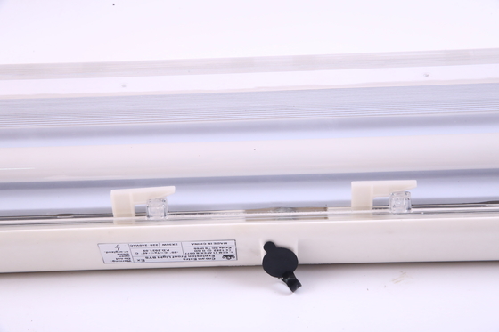 টেকসই 0.6m/1.2m ATEX/IECEx/CNEX বিস্ফোরণ প্রমাণ লিনিয়ার LED লাইট শিল্প গ্রেড IP66 আলো বিপজ্জনক এলাকার জন্য তেল ও গ্যাস রাসায়নিক প্ল্যান্ট খনি মেরিন সুবিধা শক্তি-সাশ্রয়ী ডিজাইন কমায়