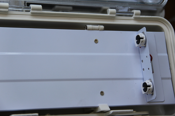 ATEX/IECEx/CNEX অনুমোদিত বিপদজনক এলাকার LED ফিক্সচার, IP66 রেটযুক্ত, 5-বছরের ওয়ারেন্টি, কাস্টমাইজযোগ্য ওয়াটেজ এবং আকারের টেকসই BYS সিরিজ বিস্ফোরণ প্রমাণ লিনিয়ার লাইট, ট্রিপল সার্টিফিকেশন সহ
