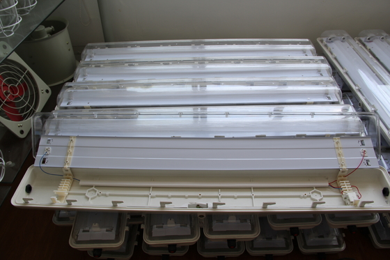 ATEX/IECEx/CNEX অনুমোদিত বিপদজনক এলাকার LED ফিক্সচার, IP66 রেটযুক্ত, 5-বছরের ওয়ারেন্টি, কাস্টমাইজযোগ্য ওয়াটেজ এবং আকারের টেকসই BYS সিরিজ বিস্ফোরণ প্রমাণ লিনিয়ার লাইট, ট্রিপল সার্টিফিকেশন সহ