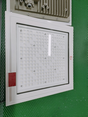 120° বিম এঙ্গেল এক্সপ্লোশন-প্রুফ LED ফ্লাড লাইট 100-250W পেট্রোকেমিক্যাল শিল্পের জন্য
