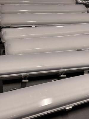 ফ্লেমপ্রুফ লিনিয়ার ফ্লুরোসেন্ট LED লাইট জরুরী প্রস্তুত 12W 60W রাসায়নিক গুদাম ব্যবহারের জন্য