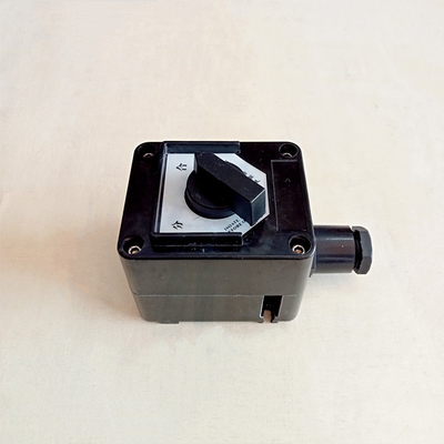 আপনার প্রয়োজন অনুযায়ী 220V/380V ভোল্টেজের জন্য IP65 ফ্লেমপ্রুফ নির্বাচক