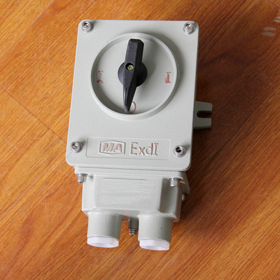 উচ্চ সুরক্ষা স্তর বিস্ফোরণ-প্রমাণ সুইচ IP65 220V/380V রেট ভোল্টেজ