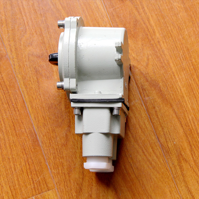 গরম বিক্রয় AC220V/380V অ্যালুমিনিয়াম খাদ বিস্ফোরণ প্রতিরোধী পরিবর্তন সুইচ 5 বছর ওয়ারেন্টি Atex